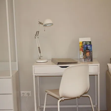 Gemuetliche In Geidorf Mit Garten- Grazer Dom In Der Naehe By Interhome 公寓