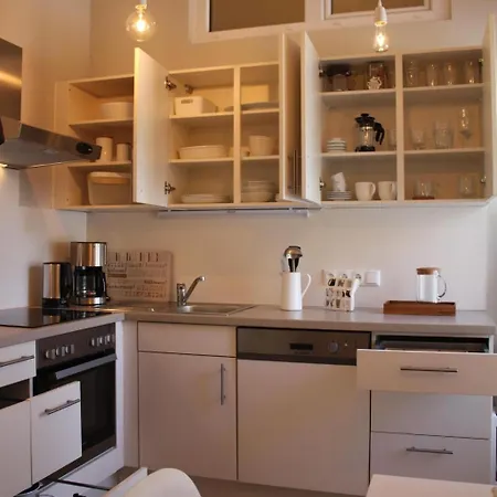 Gemuetliche In Geidorf Mit Garten- Grazer Dom In Der Naehe By Interhome Apartment